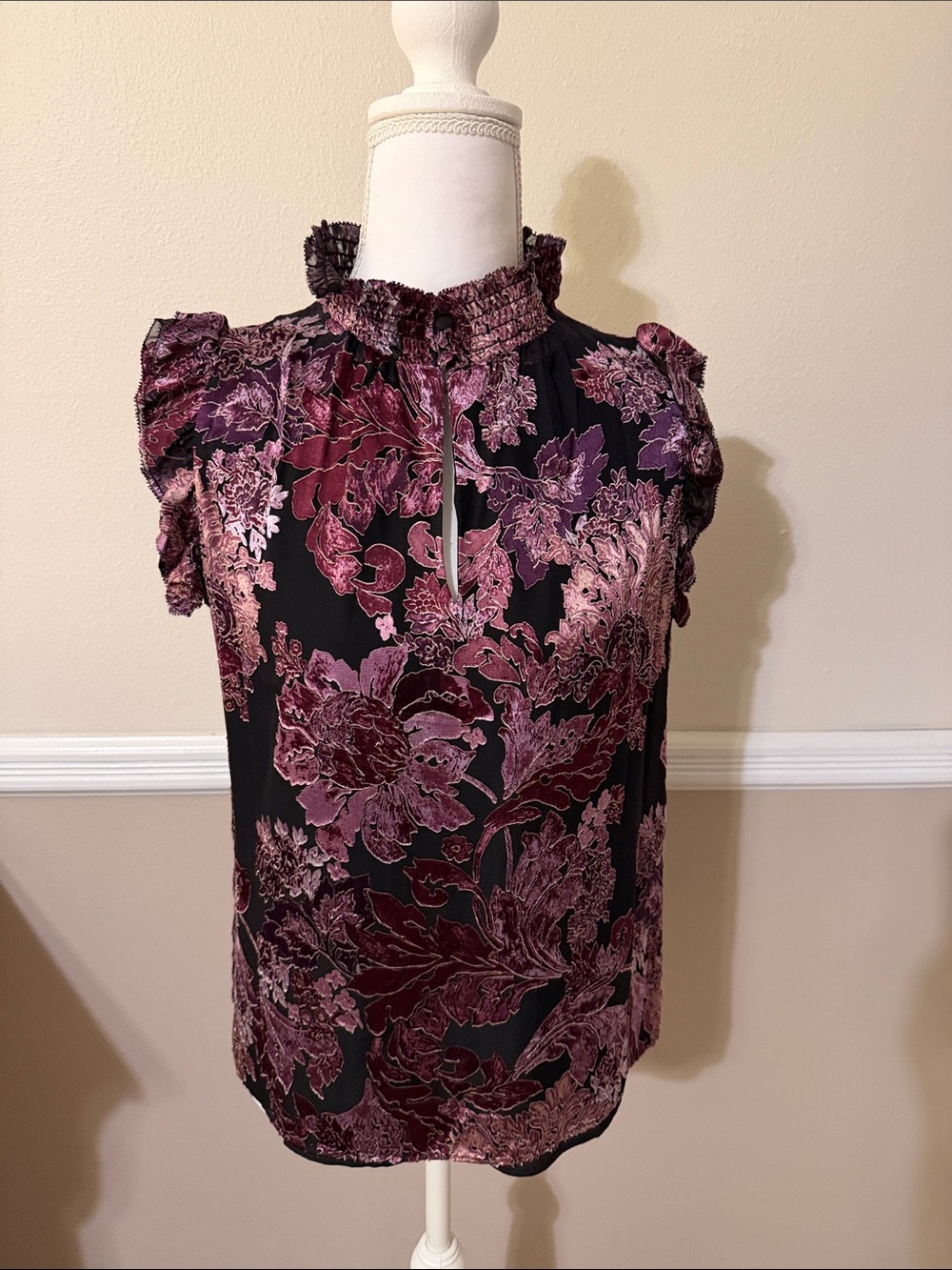 White House Black Market Black Sleeveless Mock Neck Top with Plum Floral